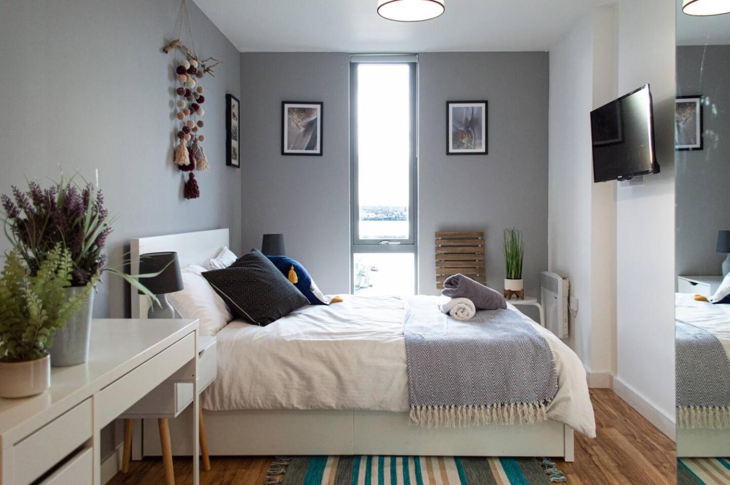 Stunning Mersey View Flat W Parking In Liverpool Zewnętrze zdjęcie