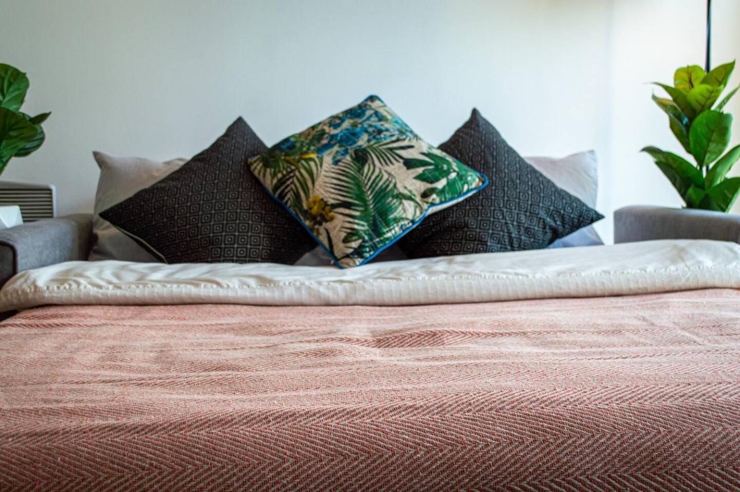 Stunning Mersey View Flat W Parking In Liverpool Zewnętrze zdjęcie